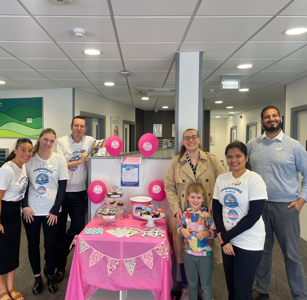 Pamela De Jesus (first left) with members of the Specsavers Warwick team (image supplied)