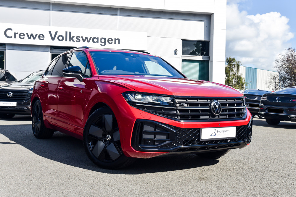 Swansway Motor Group’s Offer of the Week can get you behind the wheel of the all-new Volkswagen Touareg. 