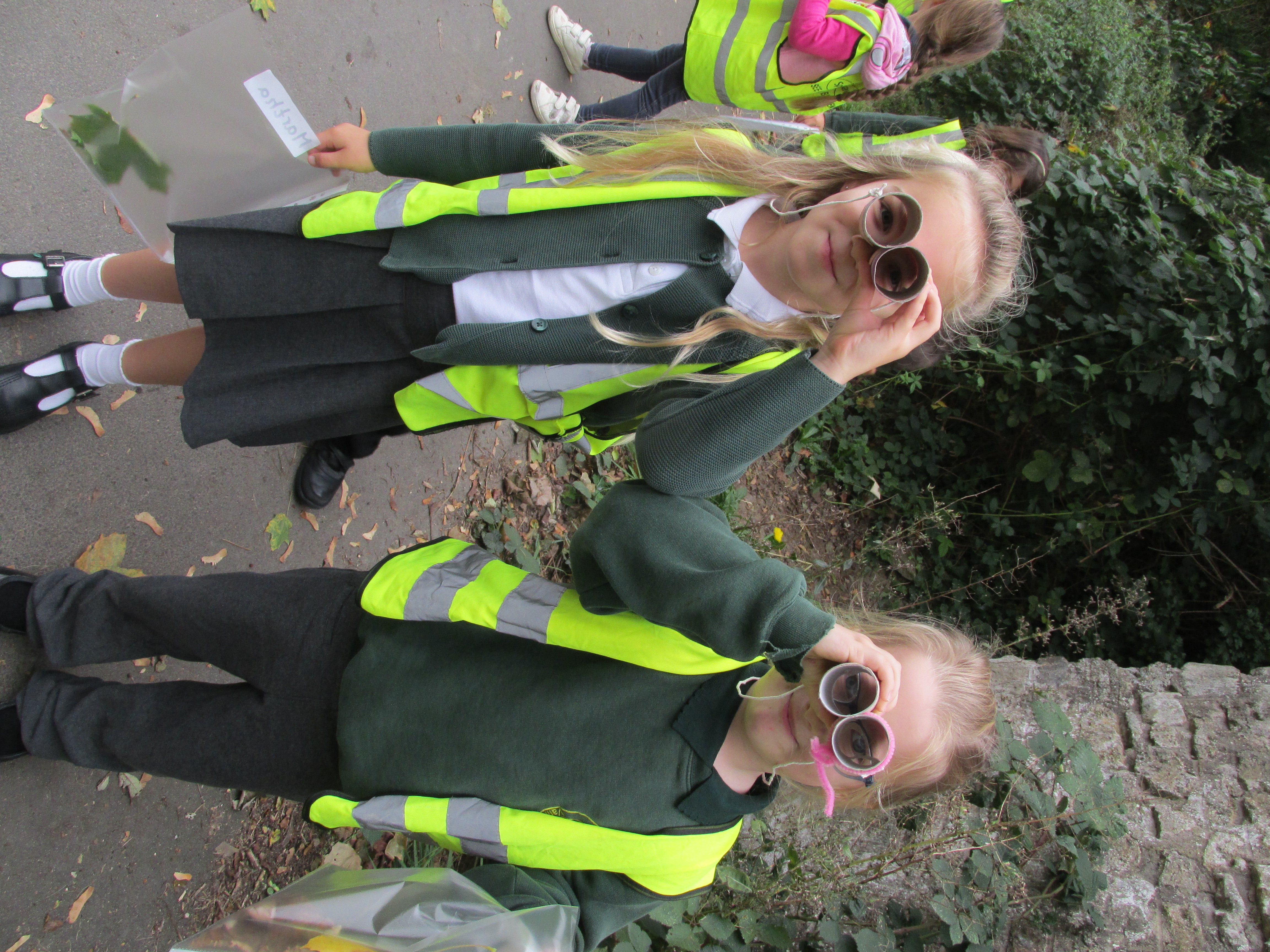 Searching for Geographical features in Frome. Photo : Vallis First School