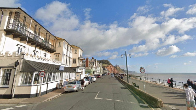 Sidmouth Esplanade with Bedford Hotel, right (Google)