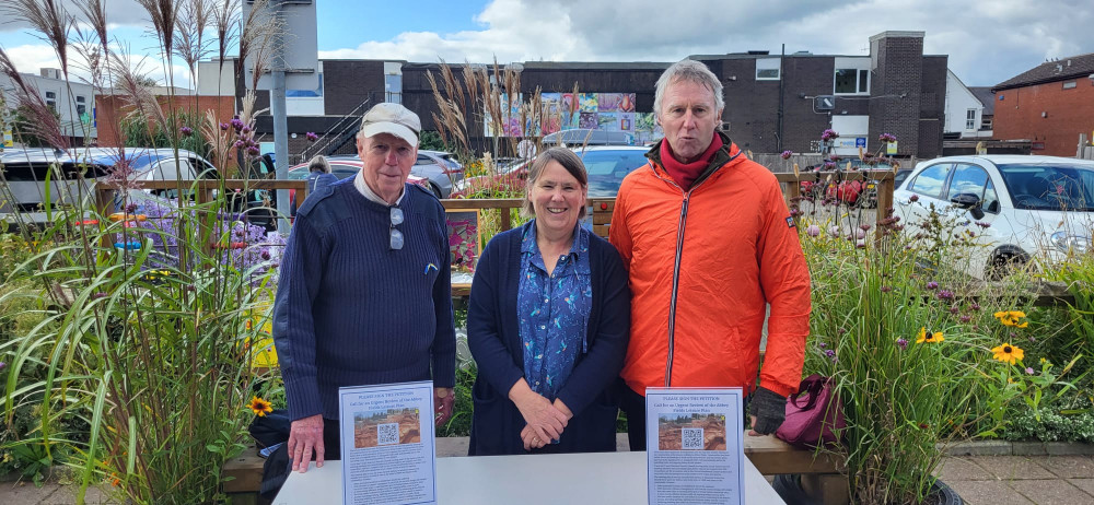 Campaigners in Talisman Square over the weekend called on locals to sign a new petition (image supplied)