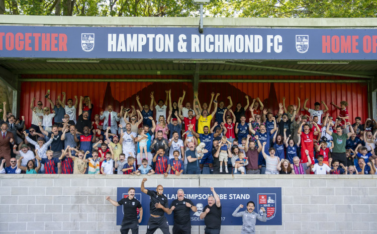 The Hampton & Richmond squad with the local community (Photo: Supplied)