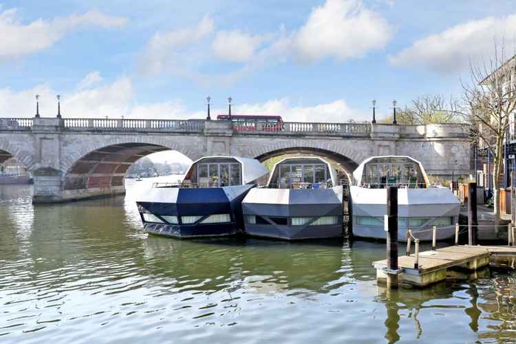 This modern houseboat is located on Panther Quay by Kingston bridge / All photos: Riverhomes via Rightmove