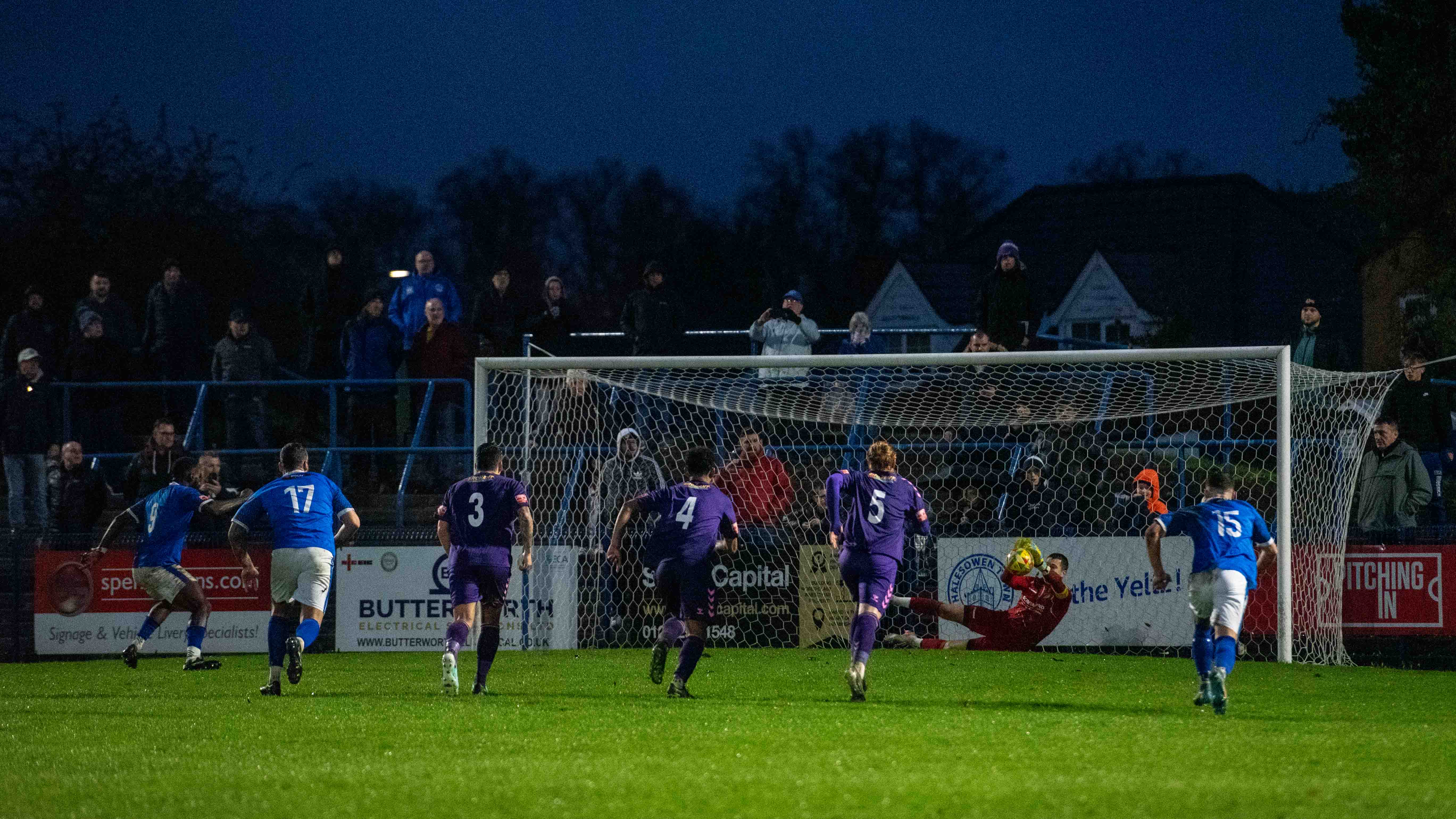 Not content with getting on the scoresheet Hitchin Town keeper Charlie Horlock then saves a last minute penalty to help the Canaries win the game. CREDIT: PETER ELSE 