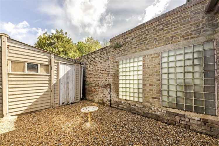 Outdoor storage space