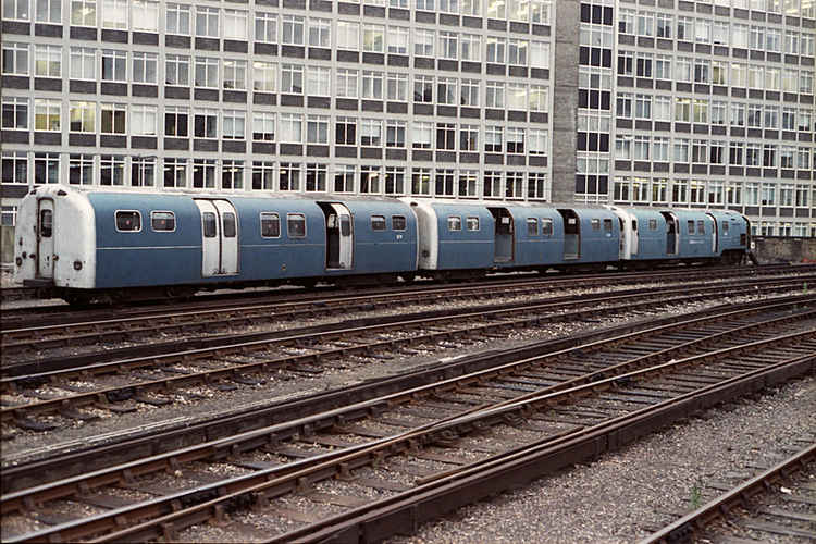 The blue carriages of the Waterloo and City line, back in the 1980s (Credit: SV1XV via Flickr)