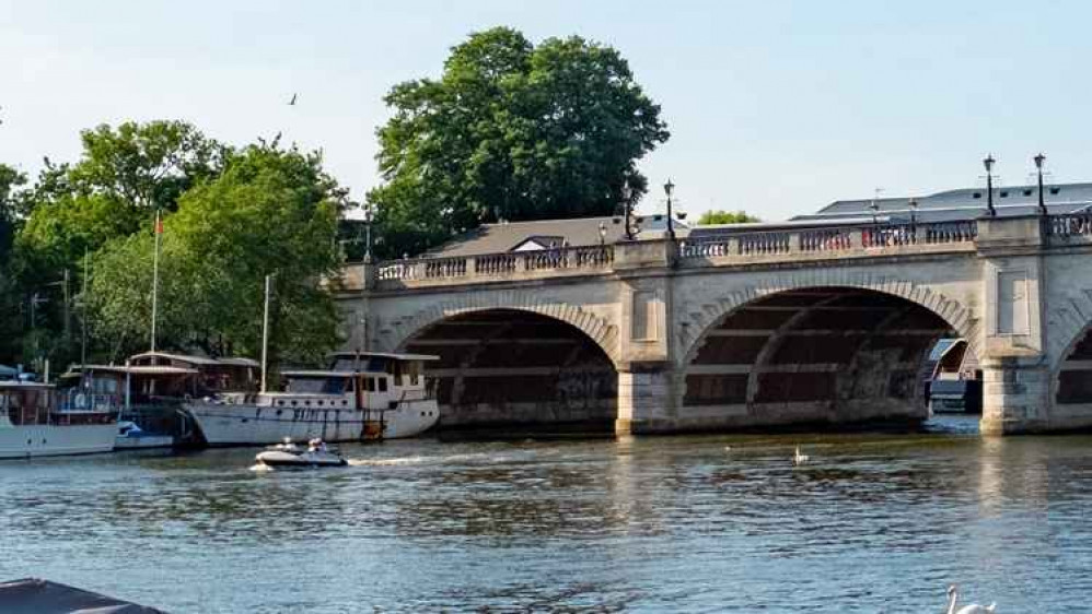 Kingston Bridge in the sun (Credit: Ollie Monk)