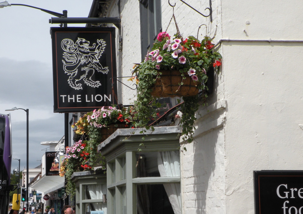 A new tenant is needed at The Lion on Warwick Road (image by James Smith)