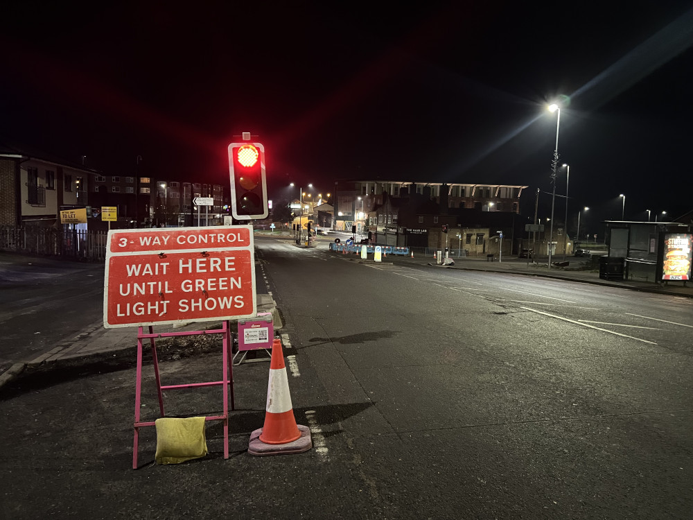 The lights were installed at 8.45am on 29 November and Severn Trent Water say they will be removed by 4pm on 1 December (Nub News).