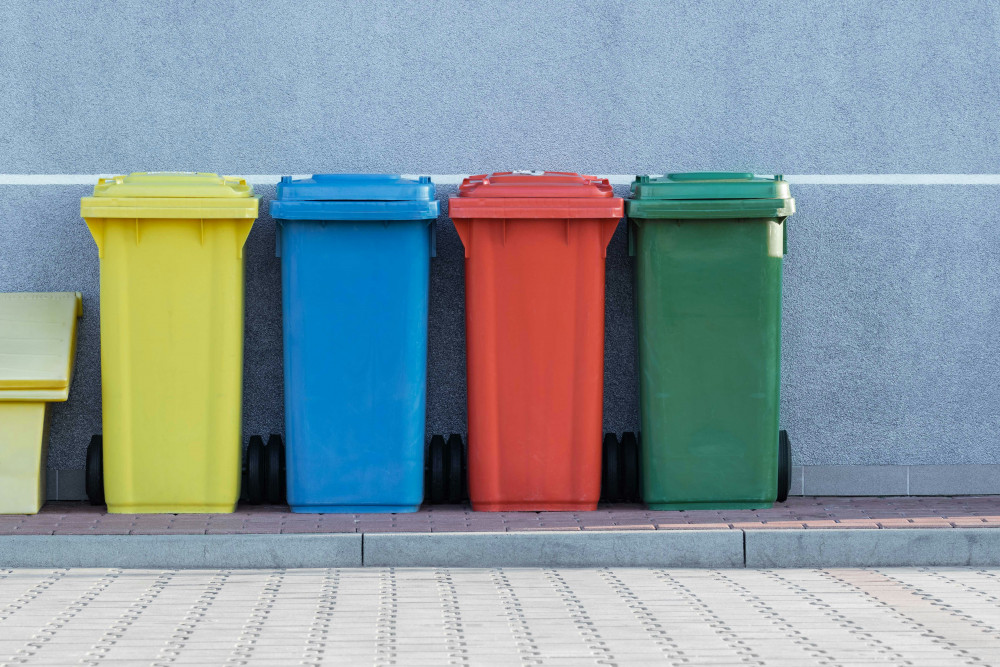 Bin collection days announced. (Photo: Pawel Czerwinski/Unsplash)