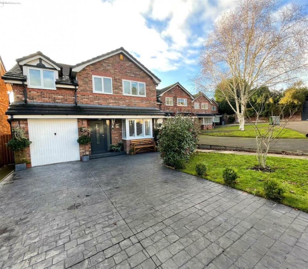  Stunning property for sale in a beautiful spot in Sandbach. (Photos: Stephenson Browne) 