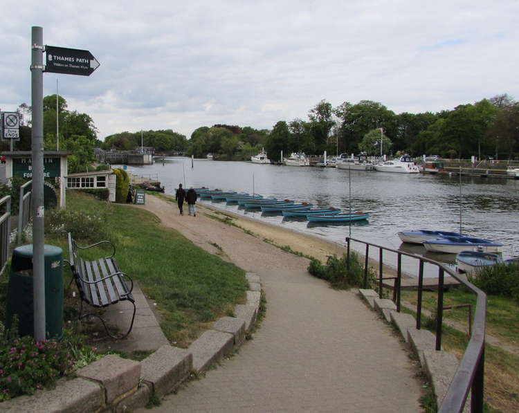 The Thames path in East Molesey, near Kingston. A man's body was found yesterday (Image: Geograph)