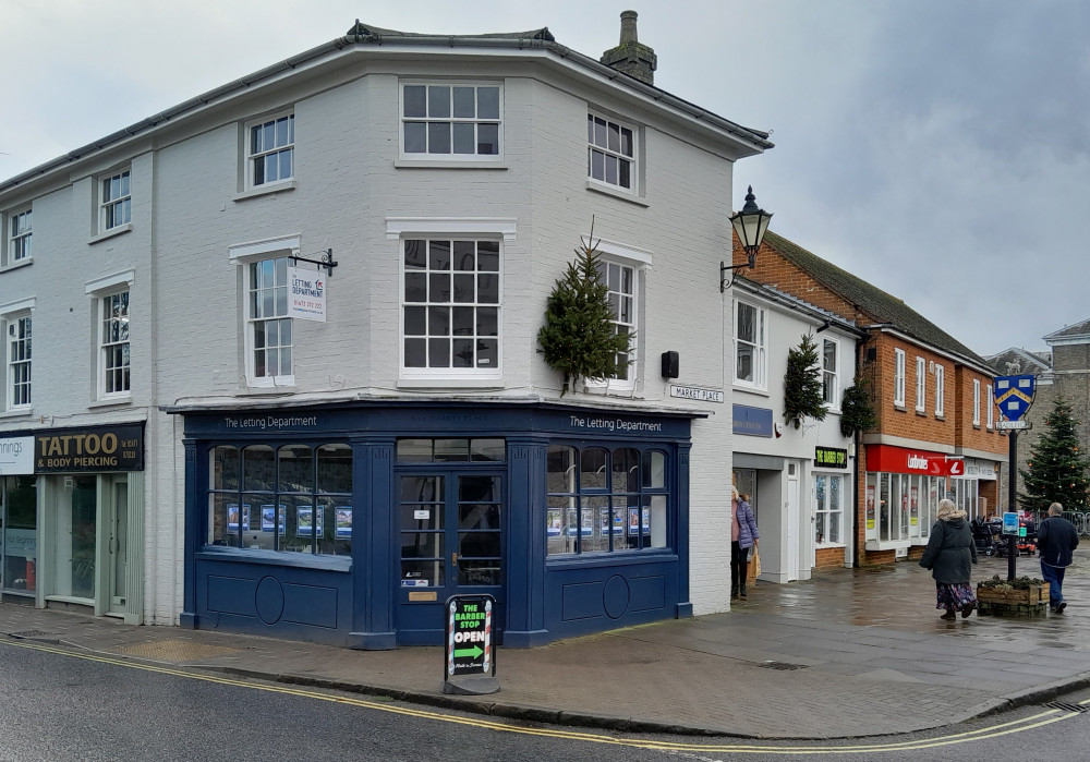 Christmas lights in Hadleigh (Picture: Nub News)