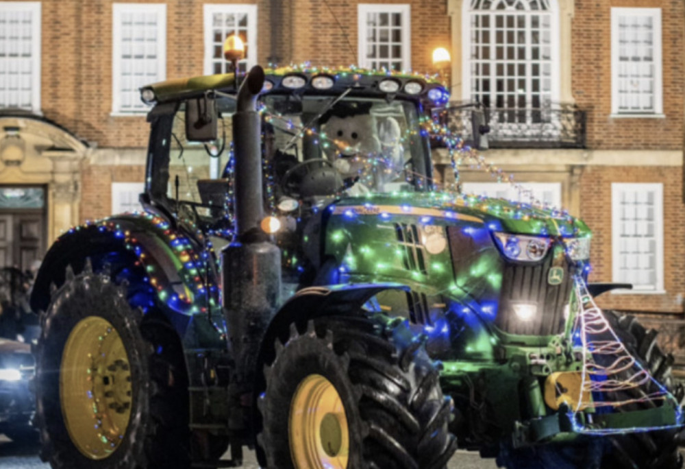 What's On in Letchworth this weekend: Farmers on Christmas Lights Tour