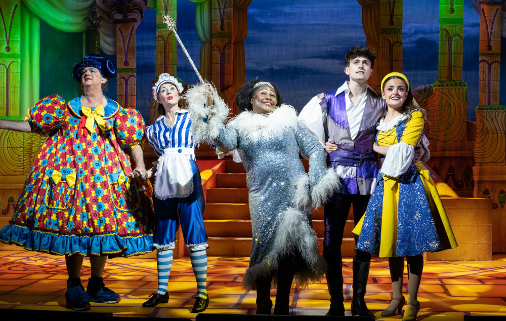 Review: Dick Whittington at Richmond Theatre. (Photo Credit: Craig Sugden).