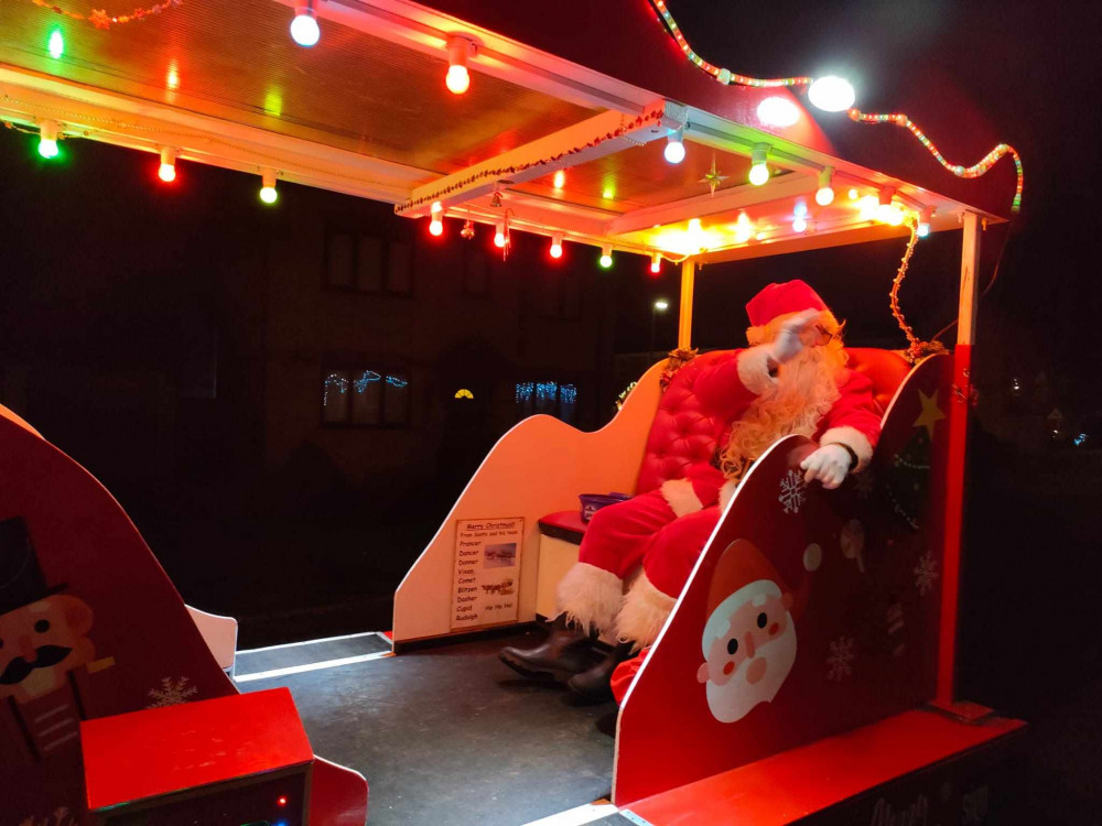 Santa is flying into Oakham this December. Image credit: Nub News. 