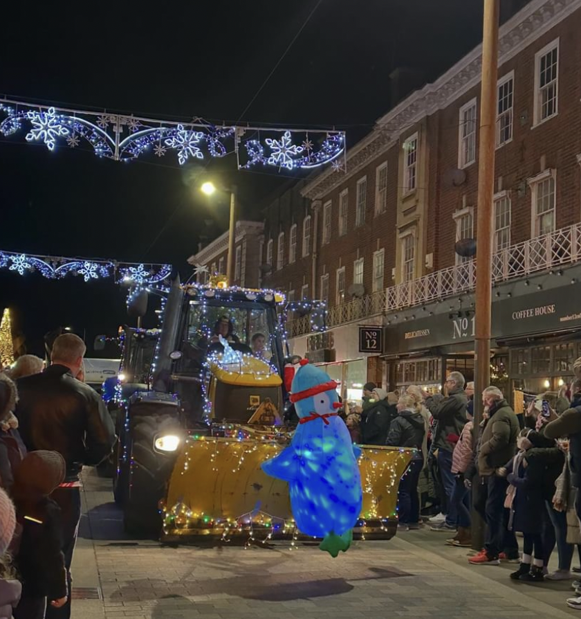 The Farmers on Lights and their tractors make their way along Letchworth's Leys Avenue. CREDIT: Carly Bedwell