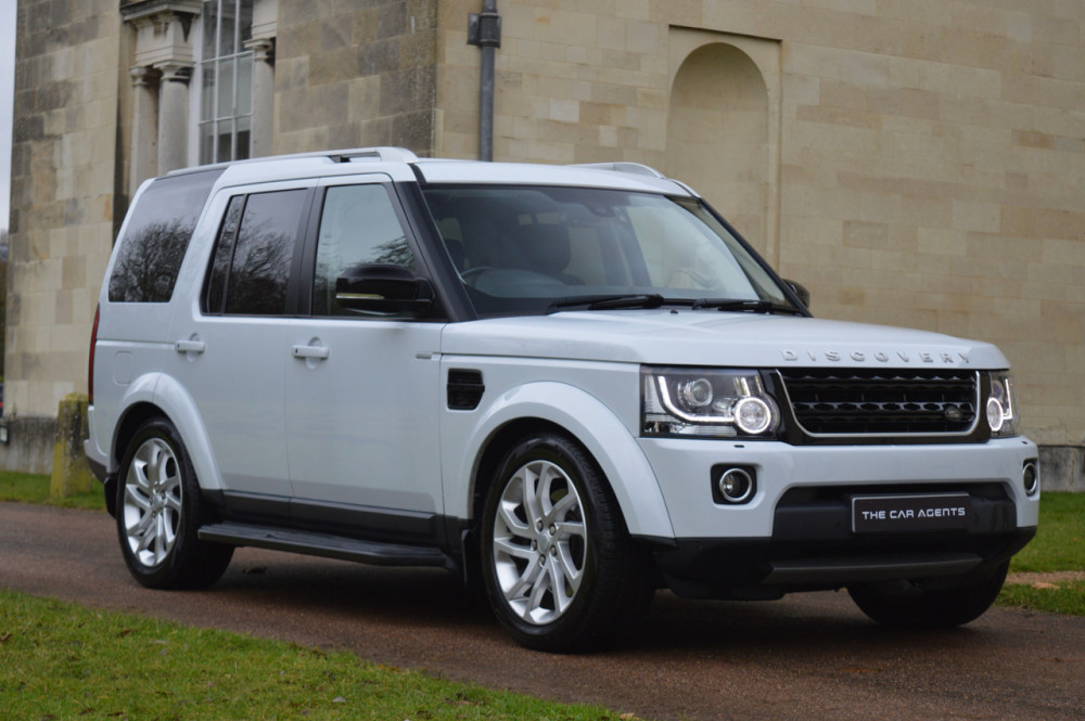 Hitchin Nub News' Car of the Week at The Car Agents: Land Rover Discovery SDV6 Landmark