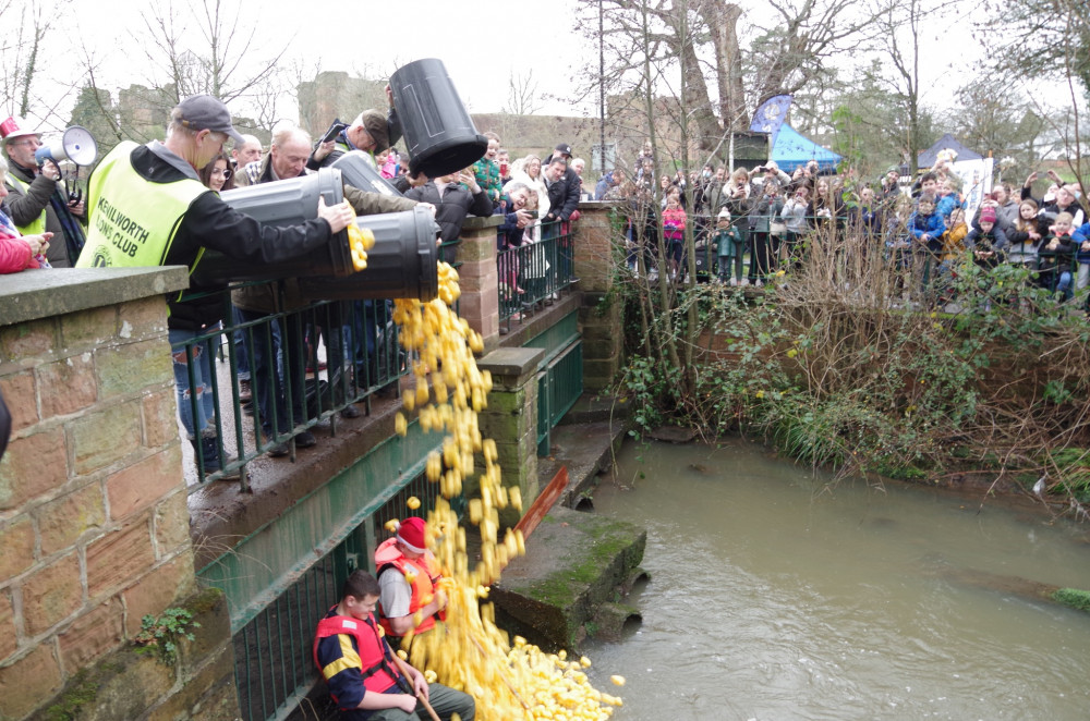 Mayor of Kenilworth Cllr Peter Jones starts the 2021 duck race which was held on New Year's Day (image by Richard Smith)