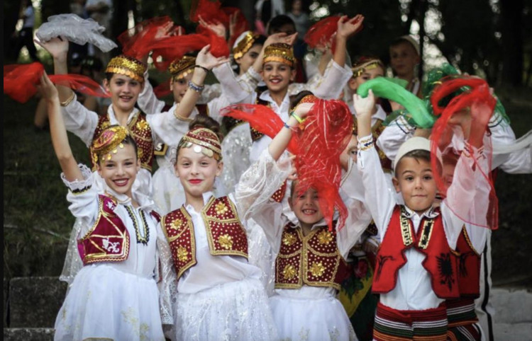 Albanian Heritage Club. (Photo: Gjurmë Iliriane)