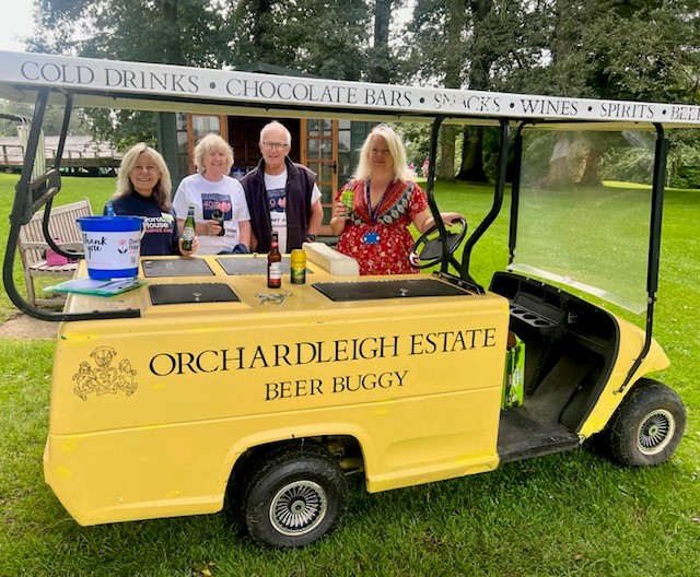 Volunteers at Orchardleigh Golf Day (image Dorothy House)