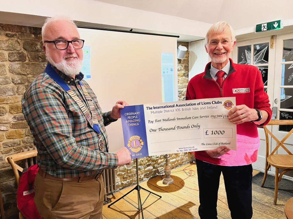 Dr Tim Gray accepting a generous donation from the Lions Club of Rutland. Image credit: Lions Club of Rutland. 