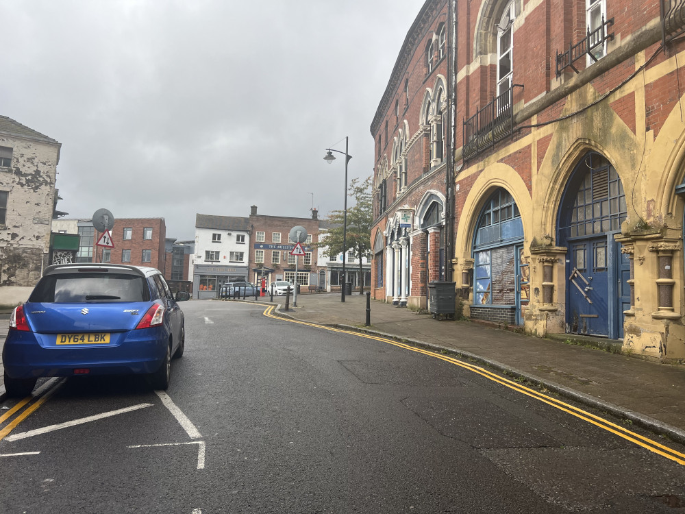 Police were called to Queen Street, Burslem, just before 11am on Christmas Day (Nub News).