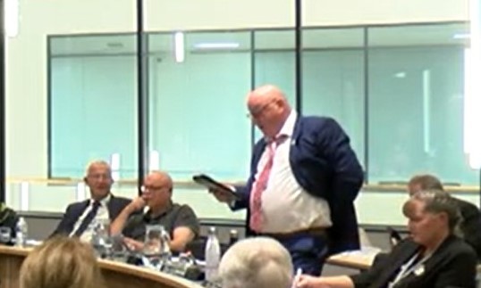 Cllr Gary Byrne speaks to an earlier fill council meeting, calling for a public inquiry into the council's financial collapse. 