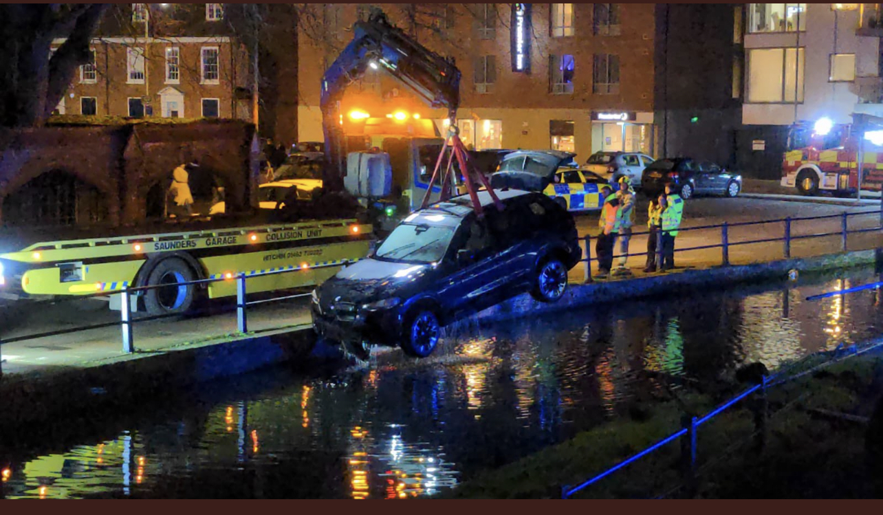 Making a splash: SUV ends up in the River Hiz after taking the wrong turn in the wrong gear. CREDIT: Supplied to Nub News 