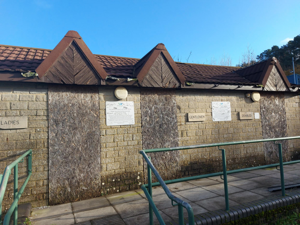 These disused toilets will have to be demolished to make way for the Midsomer Norton crazy golf course, image Nub News 