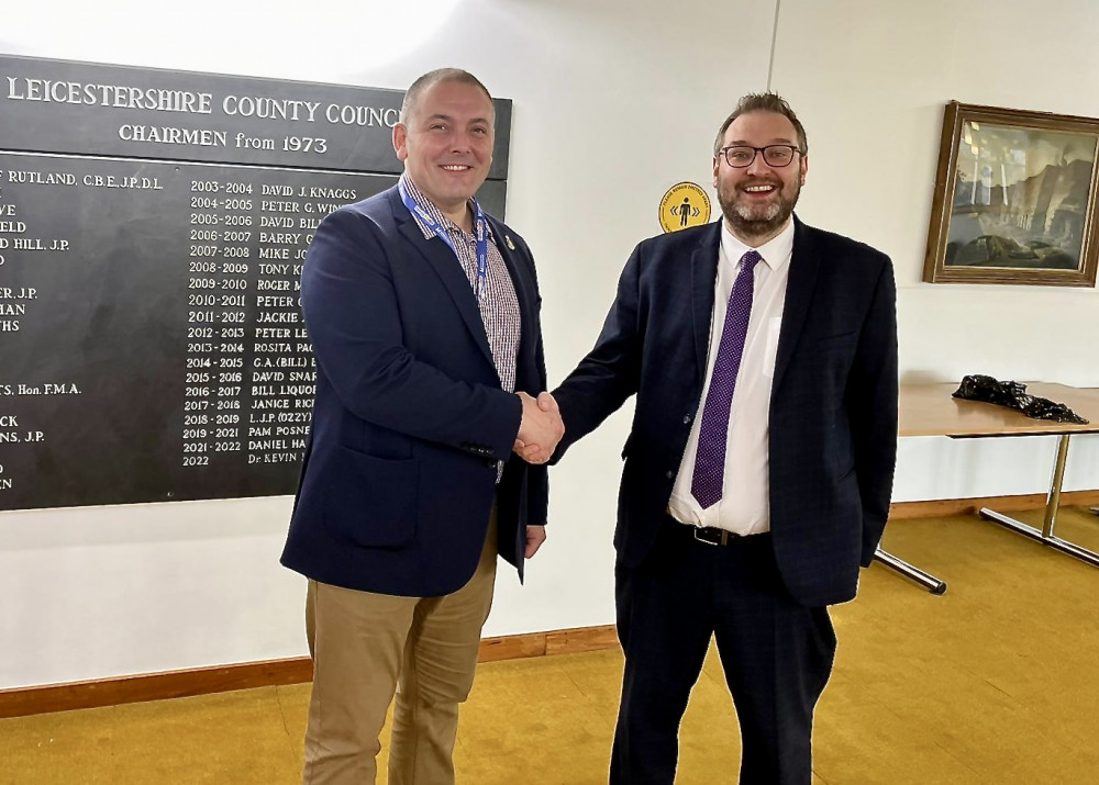 Craig Smith (left) met with Paul Butters of Midland Connect. Photo: Supplied