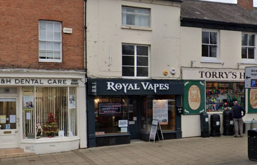 Royal Vapes has shops in Kenilworth, Warwick, Leamington Spa and Nuneaton (image via google.maps)