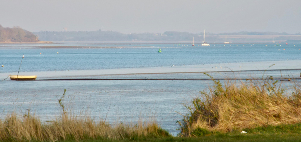 Walking alongside River Orwell part of 27 mile path (Picture: Nub News)