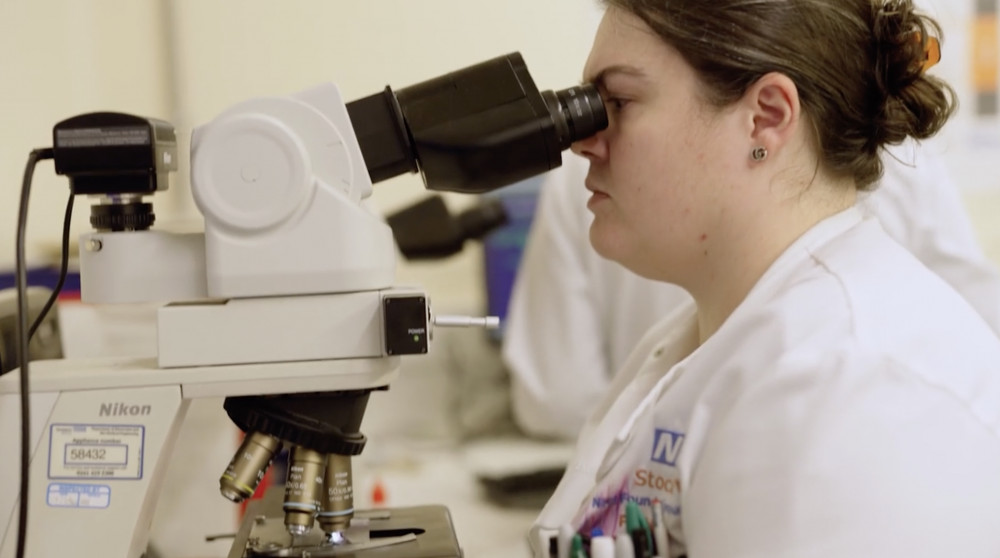 Stockport NHS pathologist Kloe Wooler makes use of new technology at Stepping Hill Hospital (Image - Stockport NHSFT)