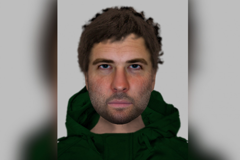 Met Police officers are appealing to find this man after he sexually assaulted a woman in Hammersmith & Fulham (credit: Met Police).