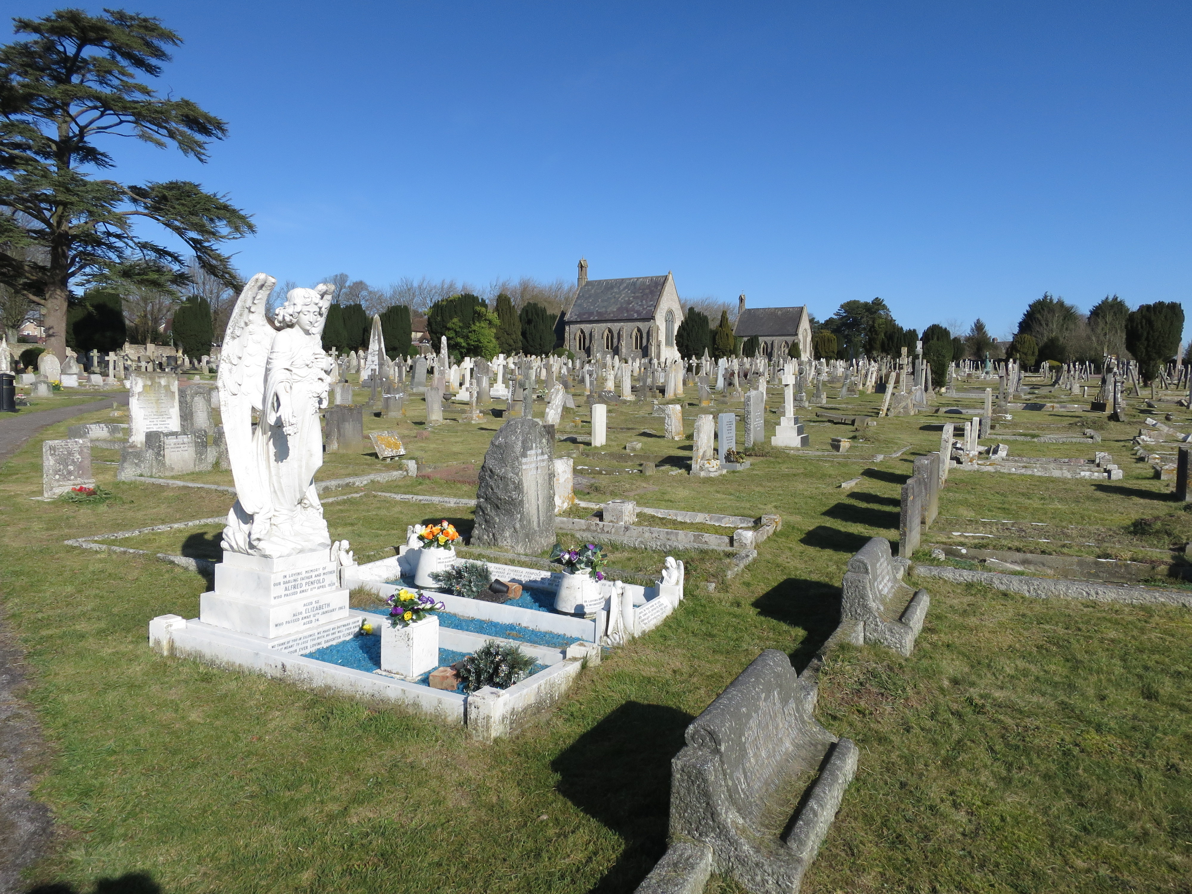 Dorchester’s Weymouth Avenue cemetery