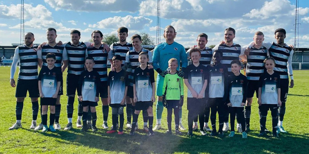 Mascots St Clere's FC Under 9 Panthers accompanied Tilbury onto the pitch for today's match. 