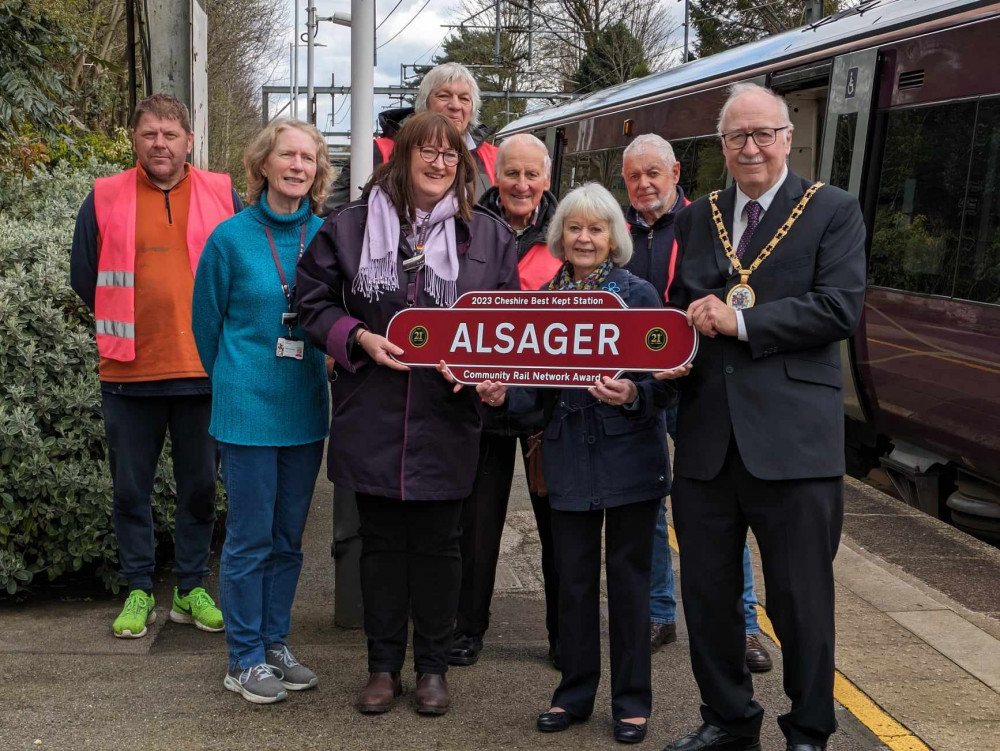Cheshire East Mayor, Councillor Rod Fletcher, an Alsager councillor, presented the award at the station. (Photo: Nub News) 