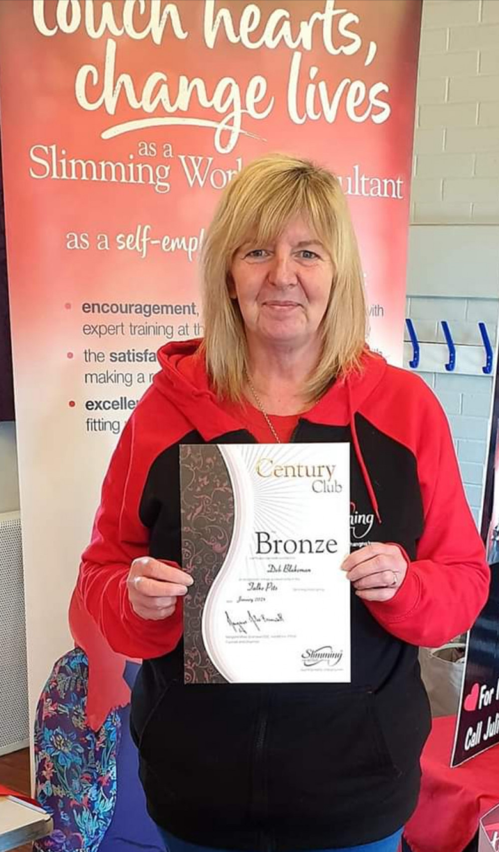 Deborah Blakeman has won bronze for helping people to lose weight. (Photo: Slimming World) 