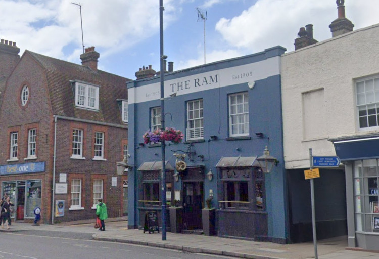 The Ram on Kingston High Street is looking to upgrade its beer garden with more seats, a canopy, Victorian lamp posts, and more (Image - Google Maps)