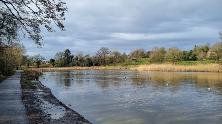 The footpath will be closed for around two weeks (image via Julie Philpot)