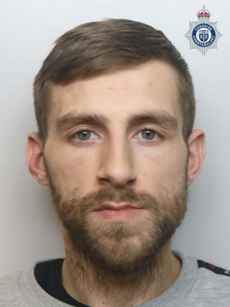 Dean Pitts is wanted on recall to prison. (Photo: Cheshire Police)