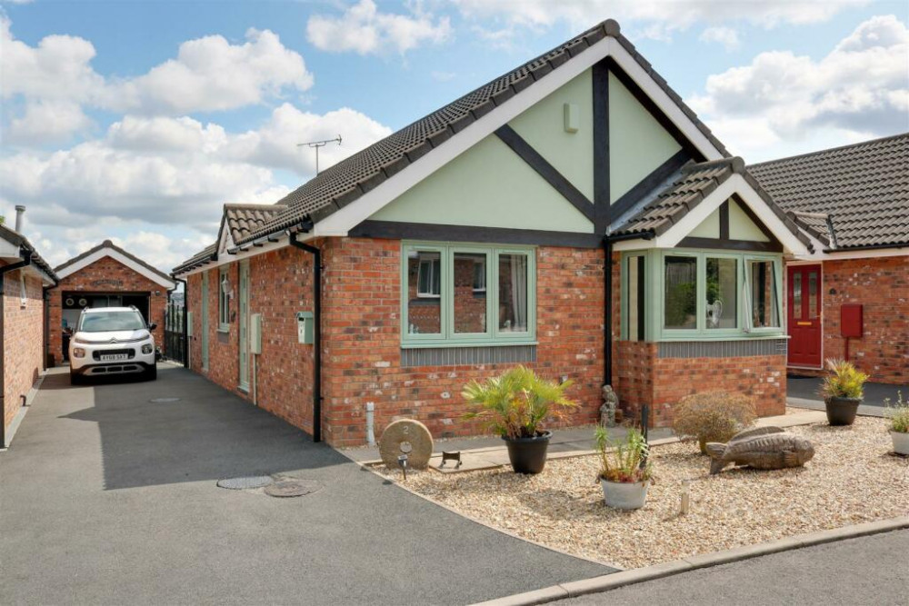 High specification two double bedroom detached bungalow within a popular cul-de-sac. (Photo: Stephenson Browne)