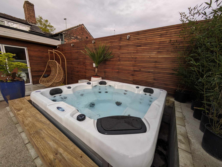 A day spa is set to open in Sandbach opposite Scotch Common. (Photo: Nub News)