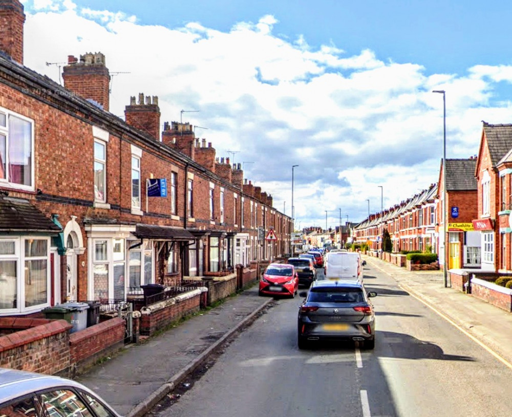 A Chinese takeaway on West Street and a kebab shop on Edleston Road have been handed three-star food hygiene ratings (Ryan Parker).