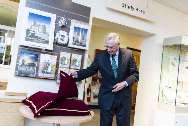 His Royal Highness unveils a commemorative plaque marking his visit during Rutland County Museum's 50th Anniversary