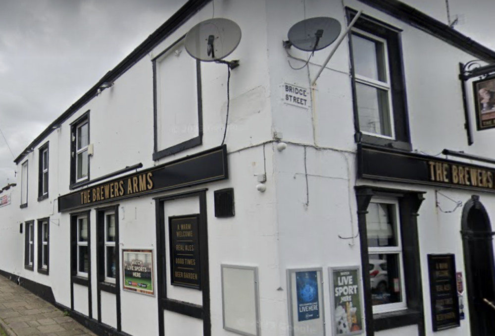 The available pub is located at 139 Bridge St, Macclesfield SK11 6QE. 