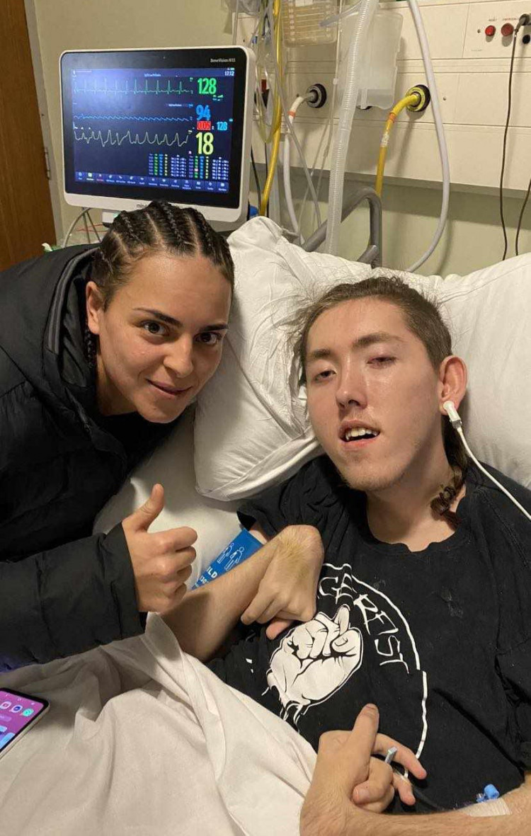 Luke King Fisher with his cousin Jasmine in hospital