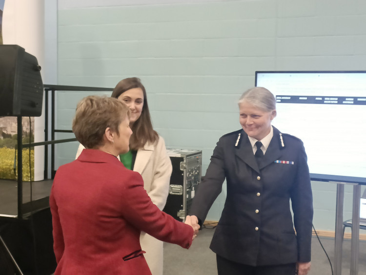 Clare Moody shakes hands with Chief Constable Sarah Crew (Image: John Wimperis)