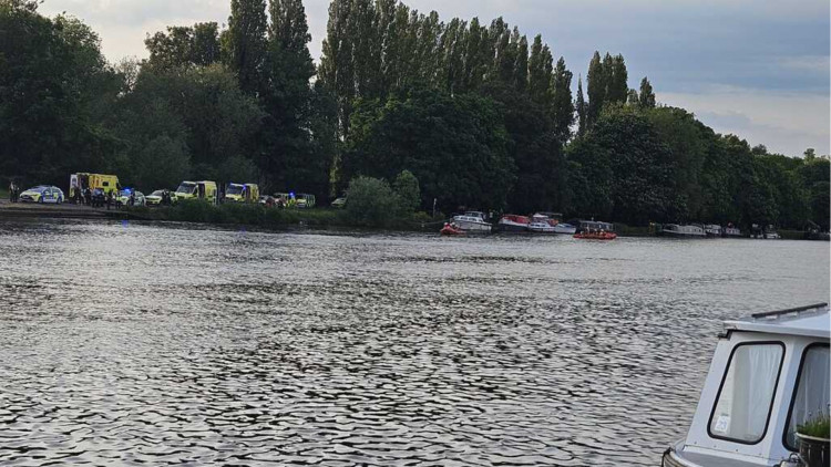 Ambulances, police cars, and lifeboats from RNLI Teddington attended the search for the missing swimmer on Sunday, 12 May. (Photo: Anonymous, used with permission)